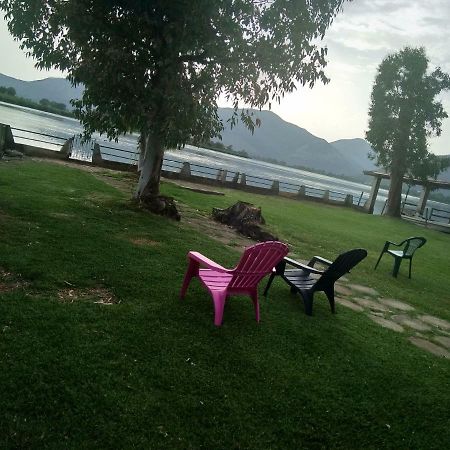 Magia Sul Lago Di Fondi Monte San Biagio Luaran gambar
