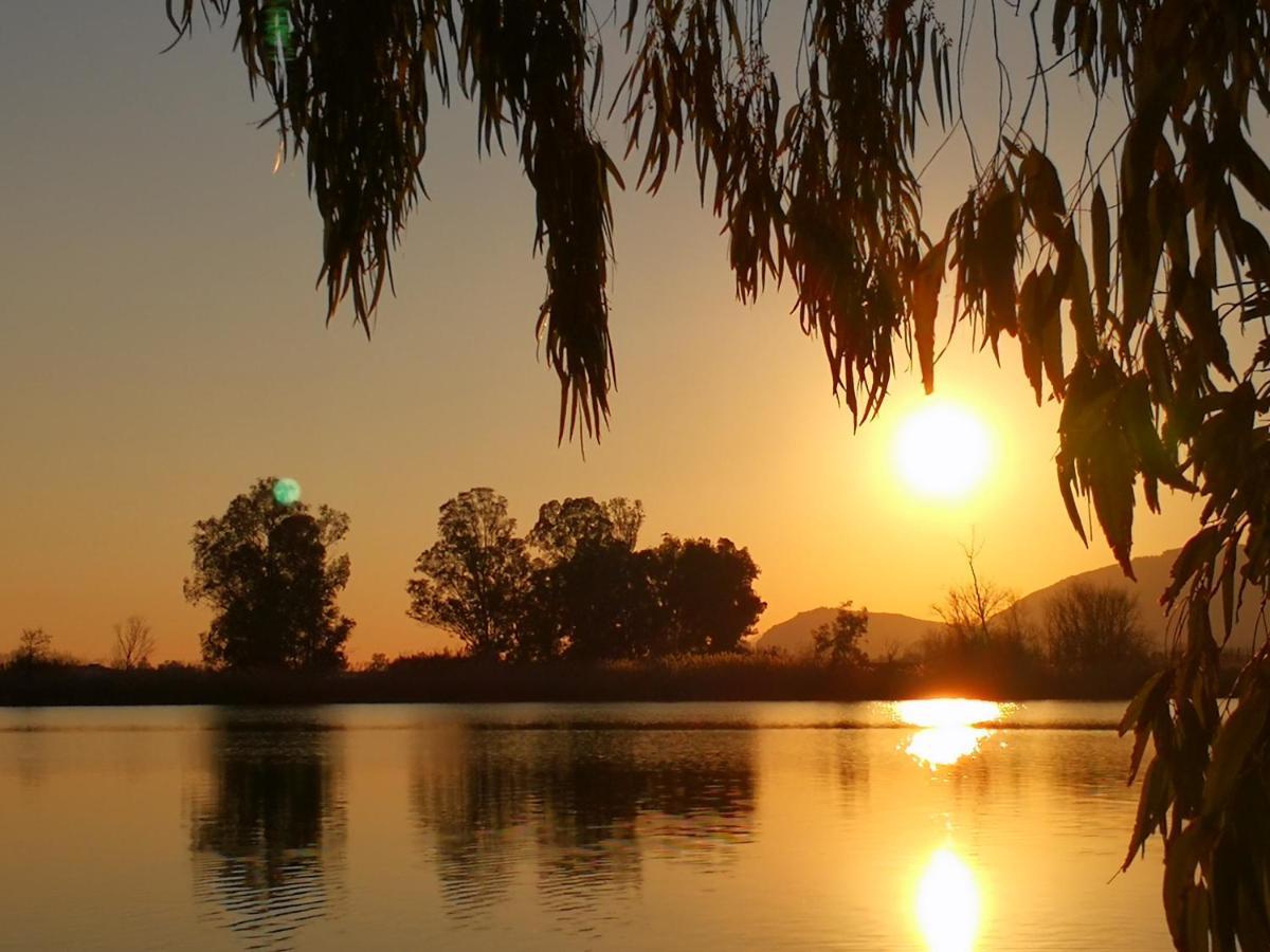 Magia Sul Lago Di Fondi Monte San Biagio Luaran gambar